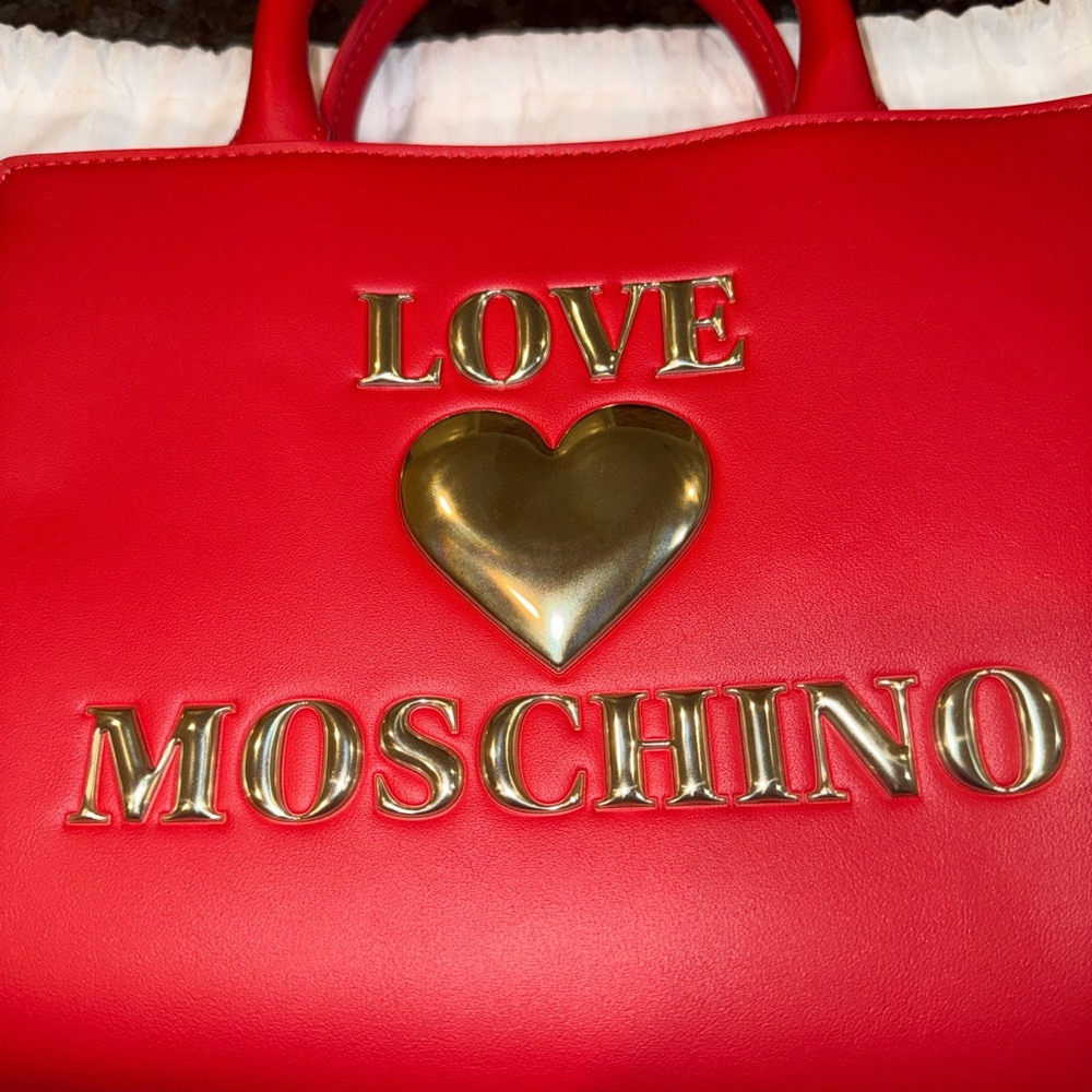 Love Moschino Red Satchel with Gold Heart Logo - Picture 9 of 11
